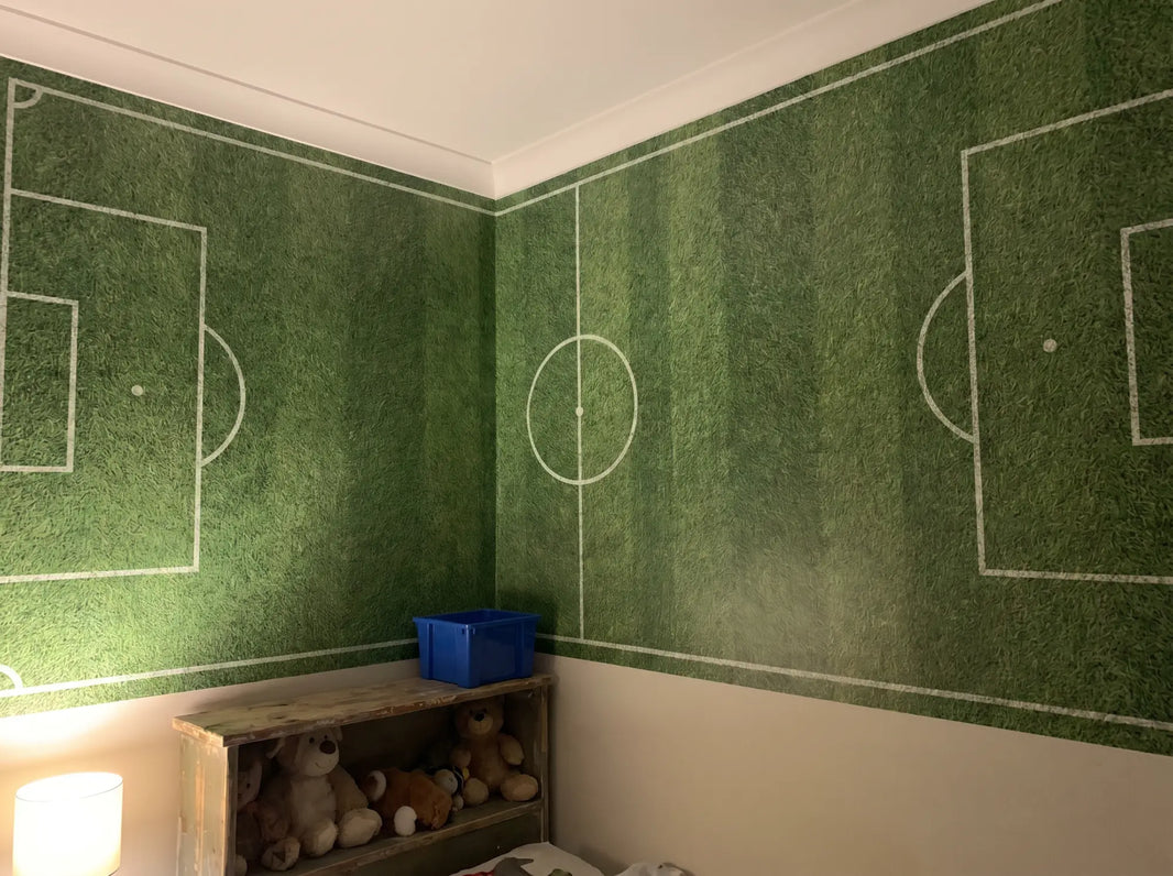 Papier peint panoramique terrain de foot: la pelouse