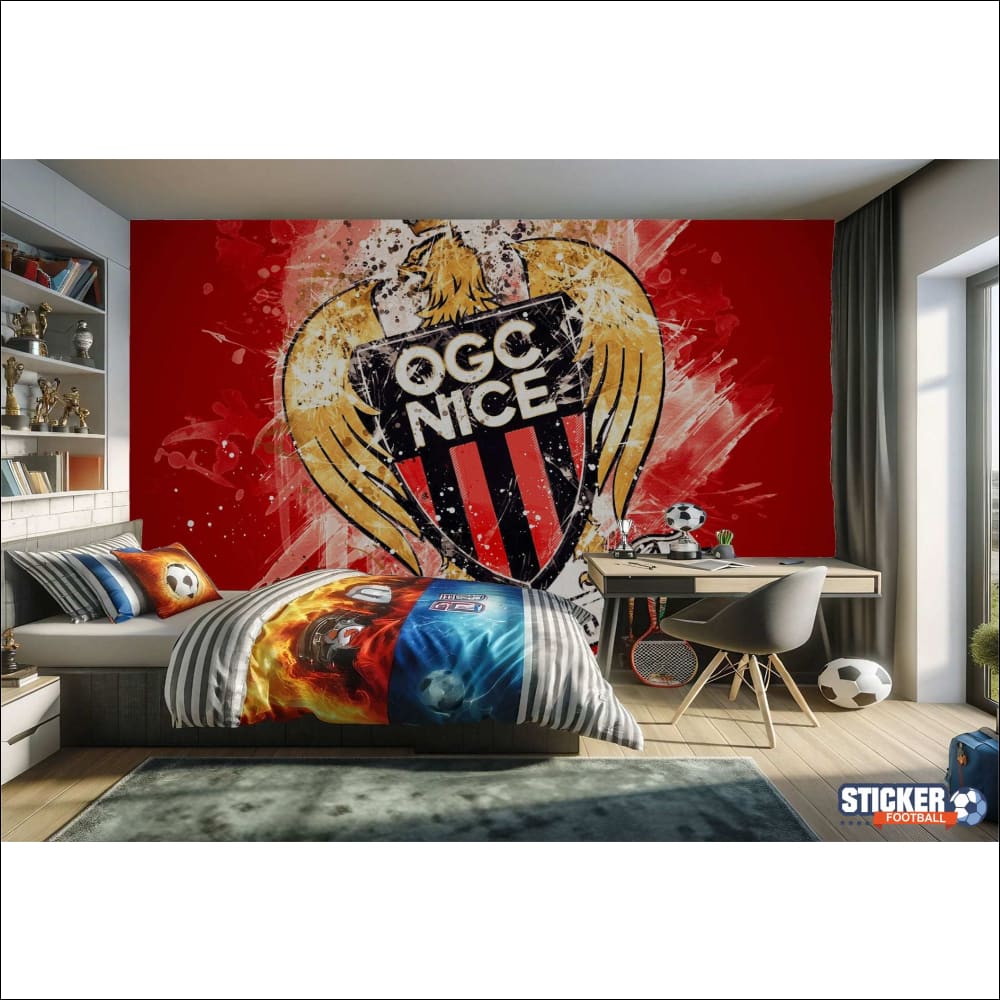 Chambre d’enfant sur le thème de l’OGC Nice.