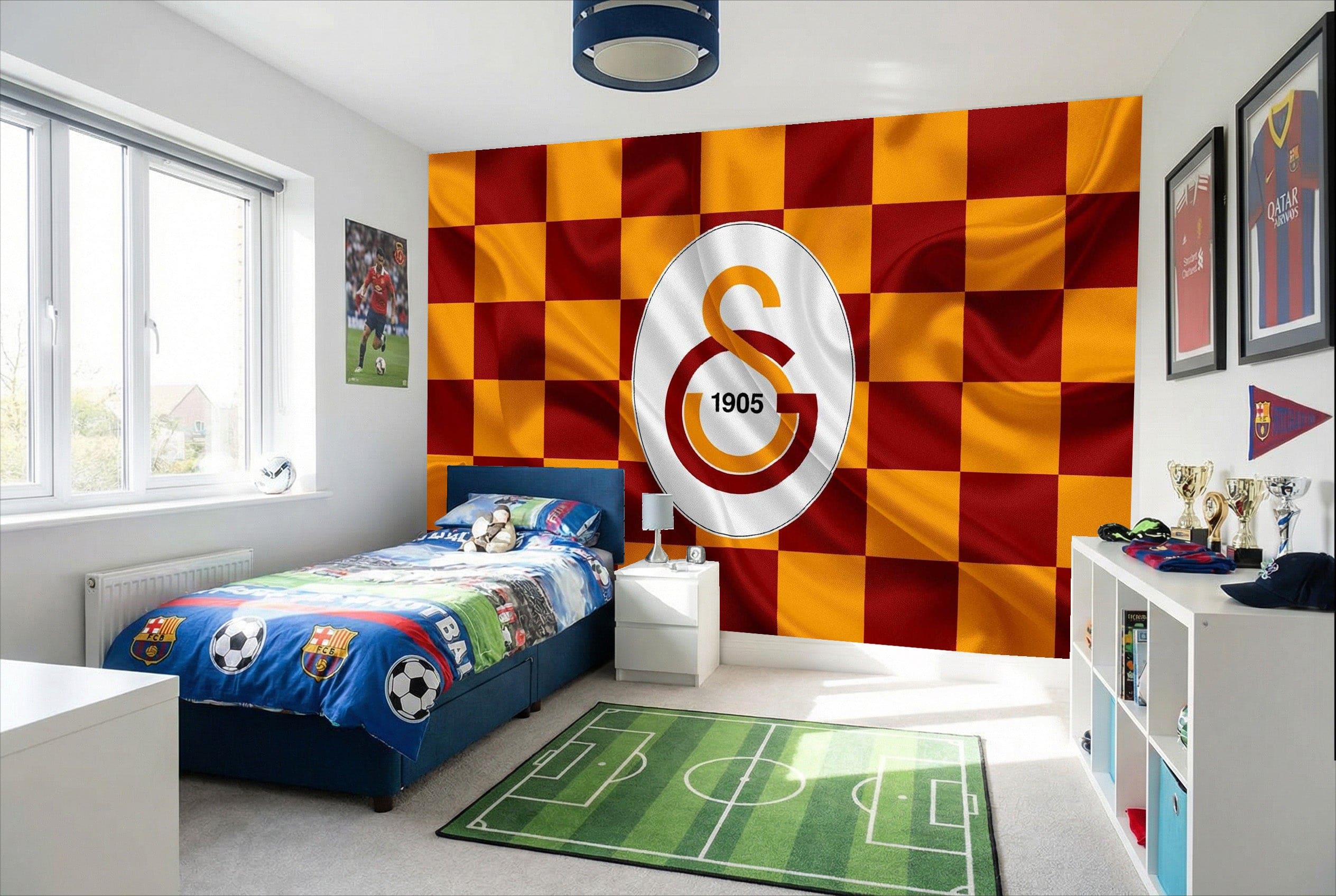 Papier peint galatasaray avec motif damier rouge et jaune et logo emblème football galatasaray au centre