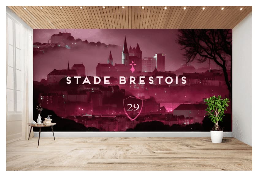 Chambre avec peinture murale d’un paysage urbain.